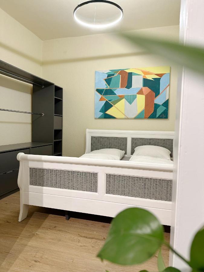 Igo Apartment 2 Schlafenzimmer Mit Waschmaschine Trockner Haustier Rheinufer 5Min Netflix Disney Plus 17-6 Duisburg Eksteriør bilde