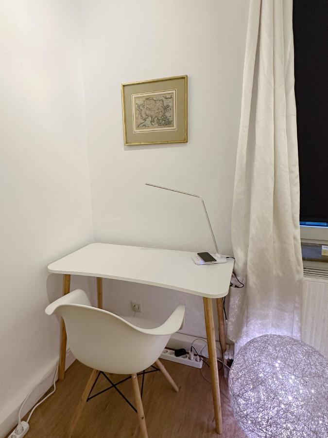 Igo Apartment 2 Schlafenzimmer Mit Waschmaschine Trockner Haustier Rheinufer 5Min Netflix Disney Plus 17-6 Duisburg Eksteriør bilde