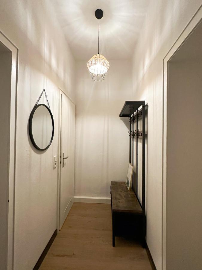 Igo Apartment 2 Schlafenzimmer Mit Waschmaschine Trockner Haustier Rheinufer 5Min Netflix Disney Plus 17-6 Duisburg Eksteriør bilde