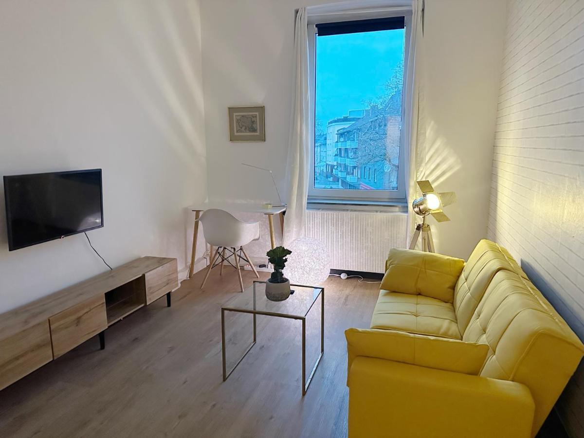 Igo Apartment 2 Schlafenzimmer Mit Waschmaschine Trockner Haustier Rheinufer 5Min Netflix Disney Plus 17-6 Duisburg Eksteriør bilde